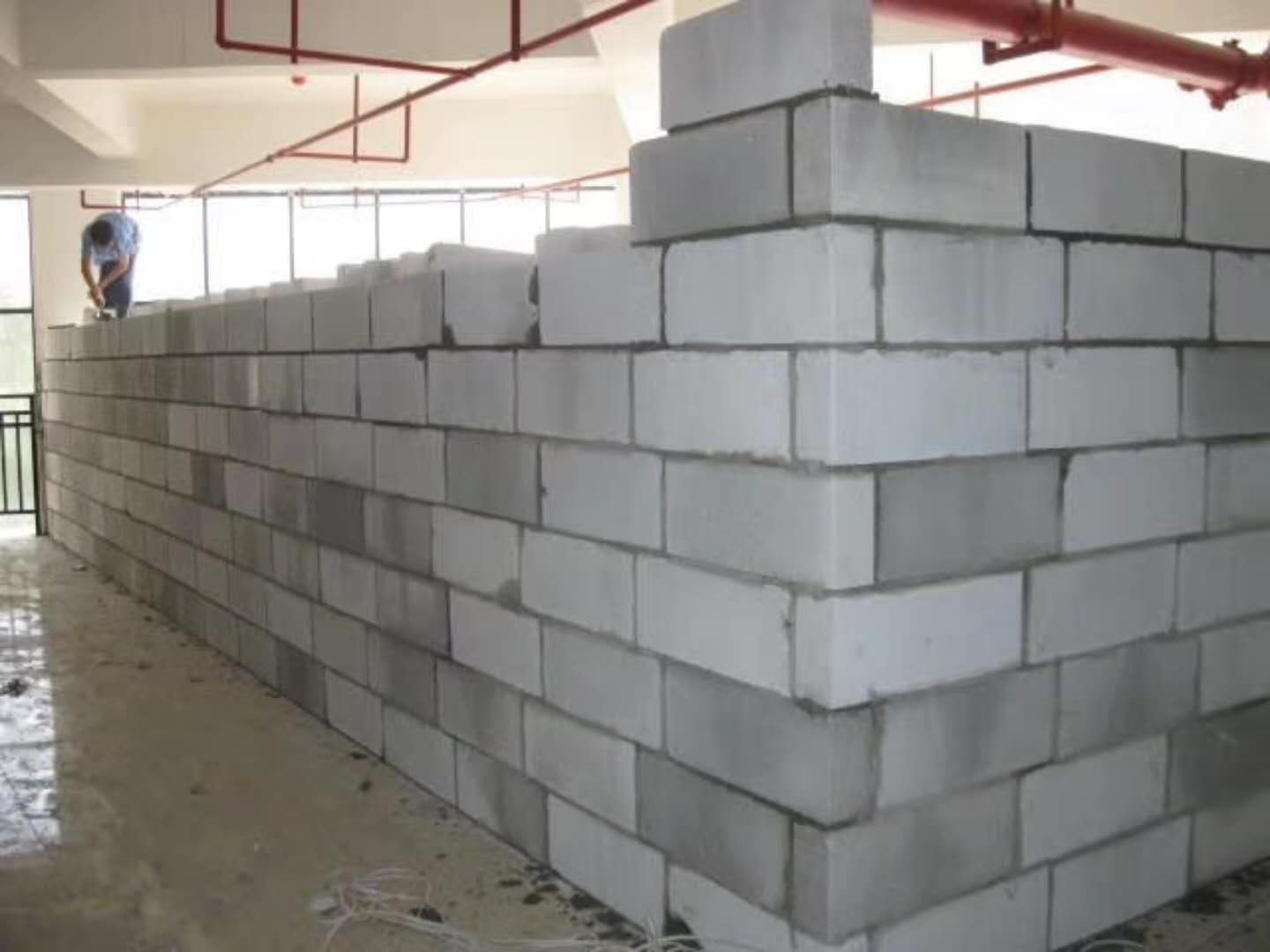 顺德蒸压加气混凝土砌块承重墙静力和抗震性能的研究